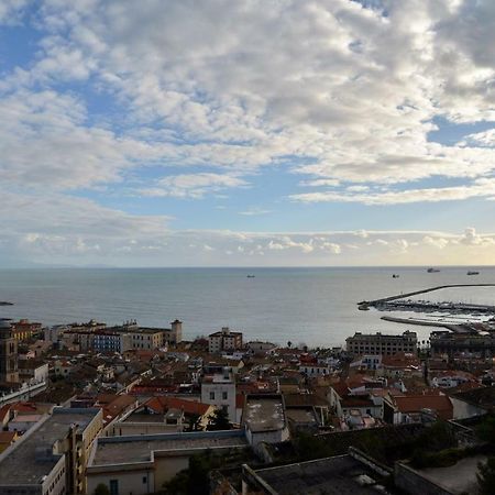 Sara'S Seaview Apartment Salerno Esterno foto