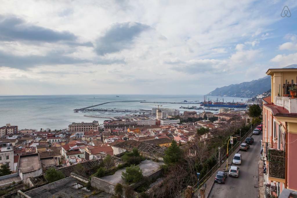 Sara'S Seaview Apartment Salerno Esterno foto